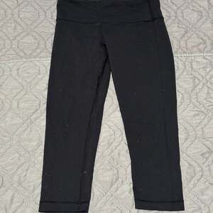 Lululemon Wunder Under Crop Leggings